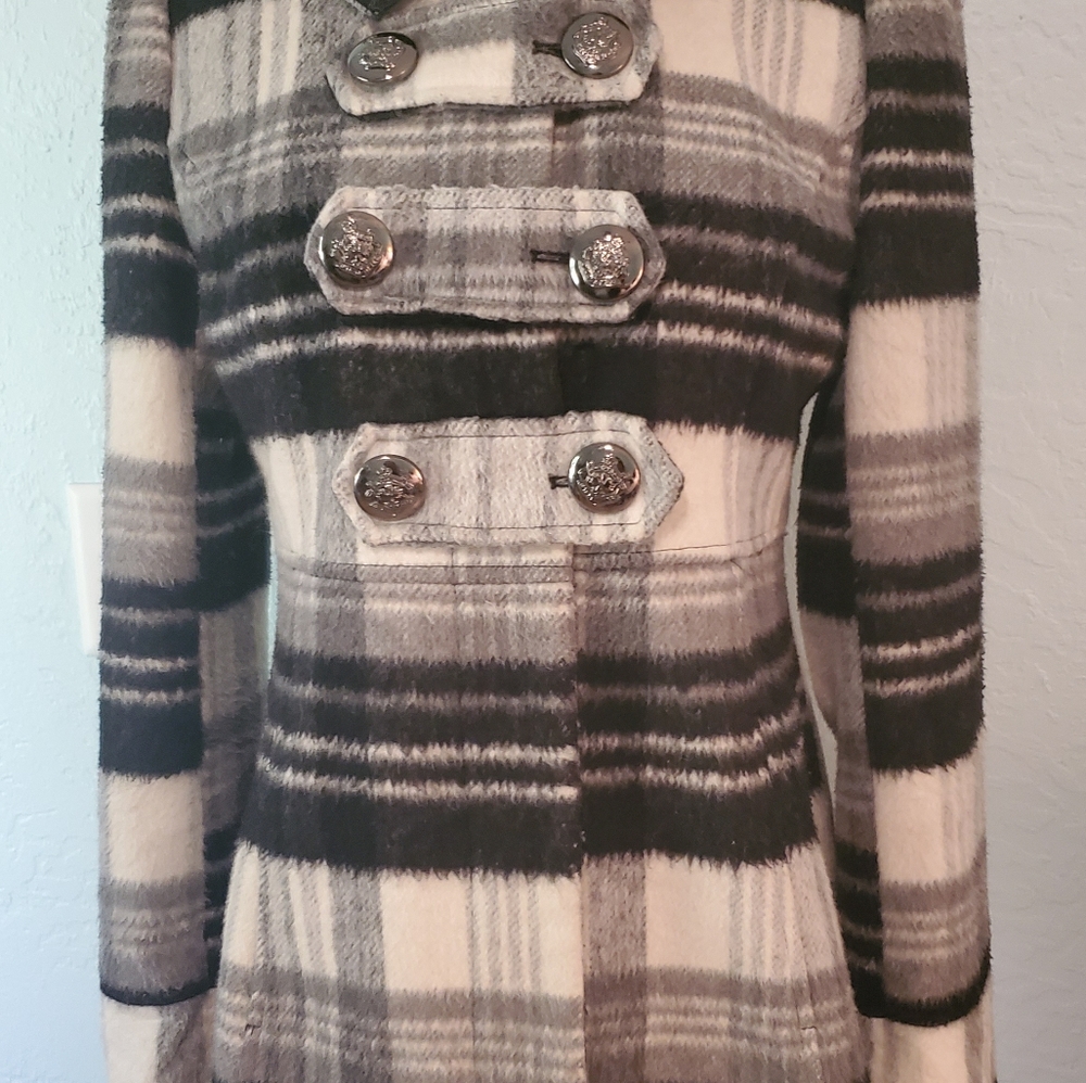 Chic Coat - Picture 6 of 7
